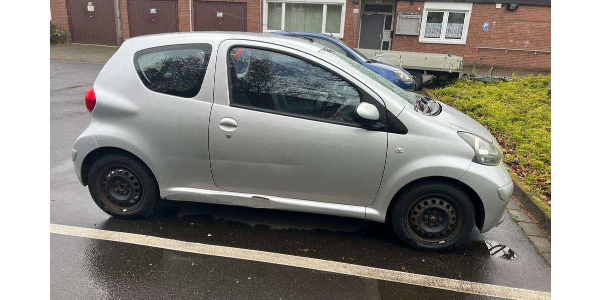 Toyota Aygo 142.000 km 1.750 &euro; Leverkusen, Stadt 51371
