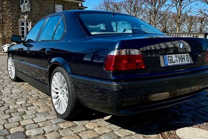 BMW 740 277.100 km 15.900 &euro; Kürten 51515