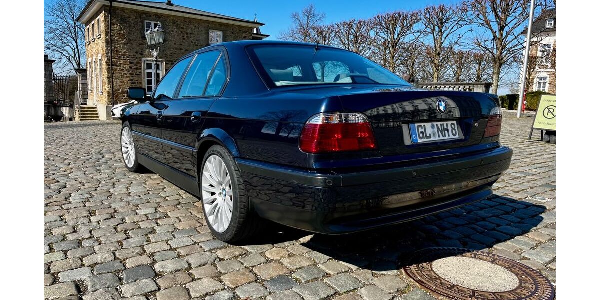 BMW 740 277.100 km 15.900 &euro; Kürten 51515