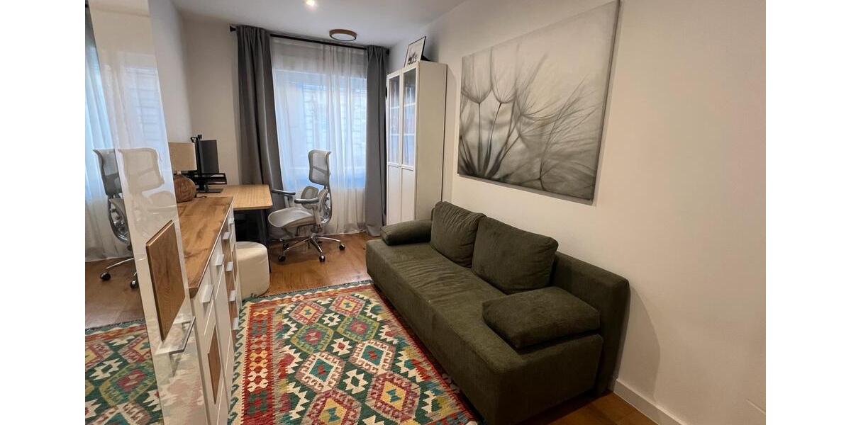 Etagenwohnung Düsseldorf Stadtbezirk 3 - 3 Zimmer, 70 m&sup2;, 1.925&euro; | Angebot:25205284
