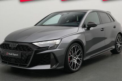 Audi RS3 2.009 km 70.980 &euro; Leverkusen 51373