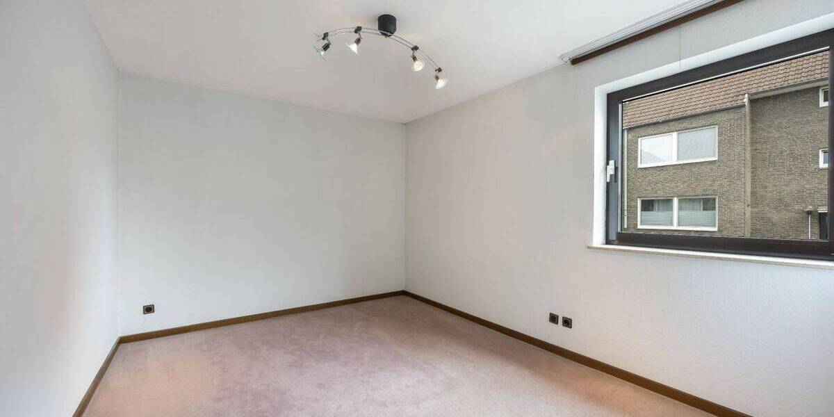 Einfamilienhaus Düsseldorf Benrath - 6 Zimmer, 168 m&sup2;, 740.000&euro; | Angebot:26723214