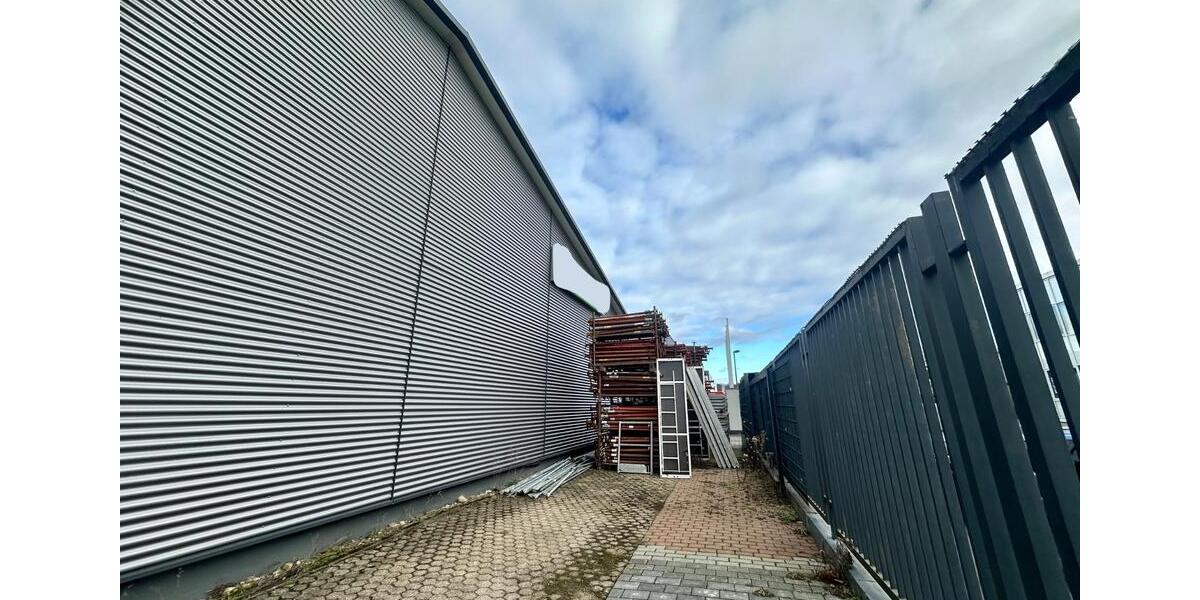 Gewerbeobjekt Langenfeld (Rheinland) - 3.180&euro; | Angebot:25152323