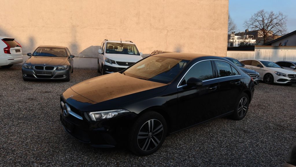 Mercedes-Benz A 250 71.641 km 22.850 &euro; Solingen 42653