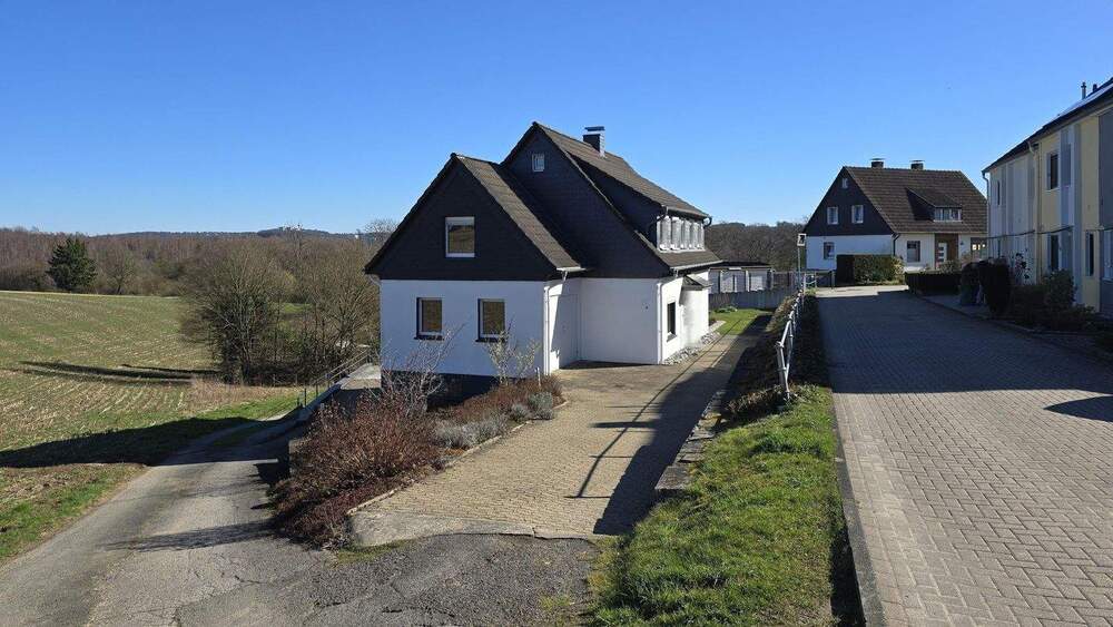 Einfamilienhaus Wülfrath Düssel - 7 Zimmer, 170 m&sup2;, 490.000&euro; | Angebot:25801915