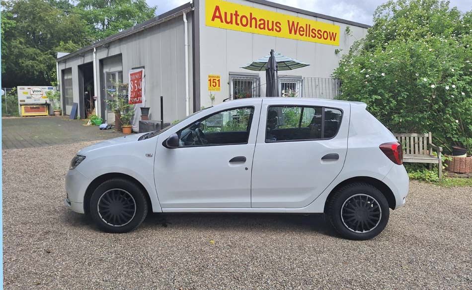 Dacia Sandero 225.000 km 3.790 &euro; Köln Porz 51147