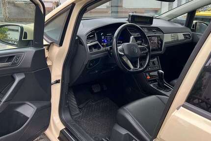 VW Touran 213.000 km 17.500 &euro; Remscheid 42853