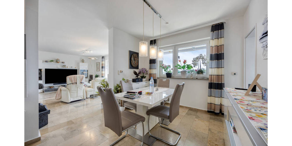 Etagenwohnung Langenfeld Richrath - 4 Zimmer, 120 m&sup2;, 359.000&euro; | Angebot:26644387
