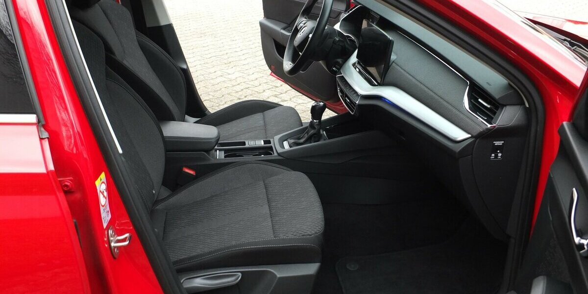 Skoda Octavia KUNDENAUFTRAG: STYLE NAVI BLUETOOTH PARKPI 53.254 km 18.998 &euro; Köln 50858