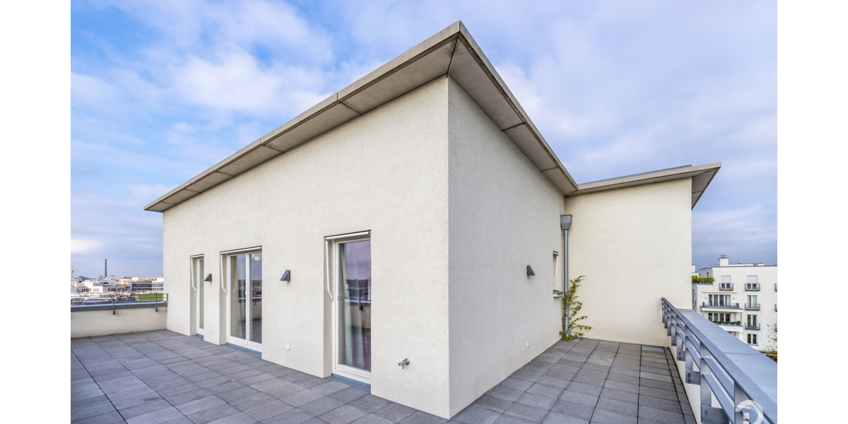 Wohnen in hochwertigem Ambiente mit internationalem Flair. Möblierte 2 Zimmer-Dachterrassen-Wohnung - Einfamilienhaus Düsseldorf Heerdt | Angebot:26645368