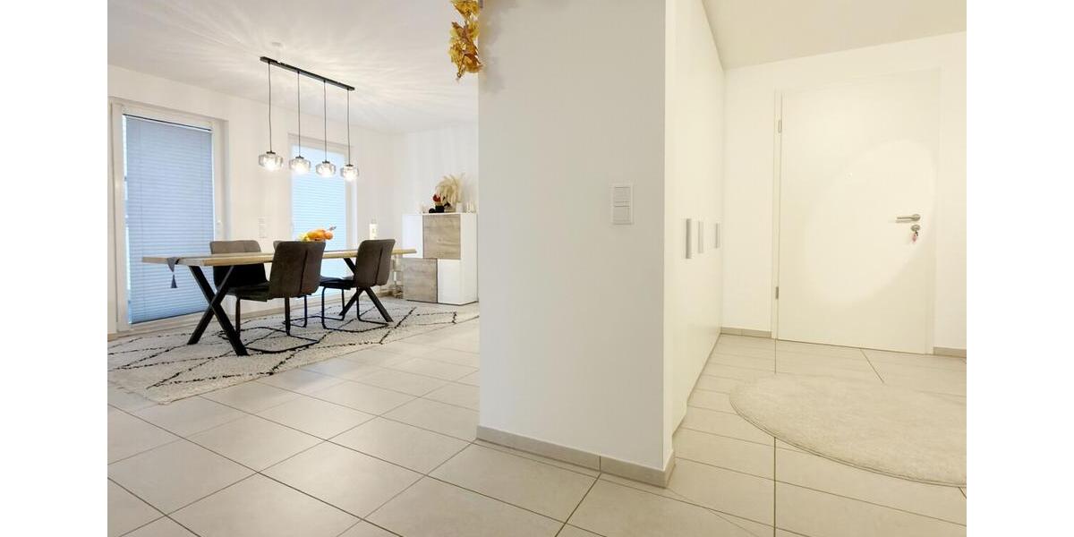 Etagenwohnung Langenfeld (Rheinland) - 3 Zimmer, 111 m&sup2;, 1.550&euro; | Angebot:24600343