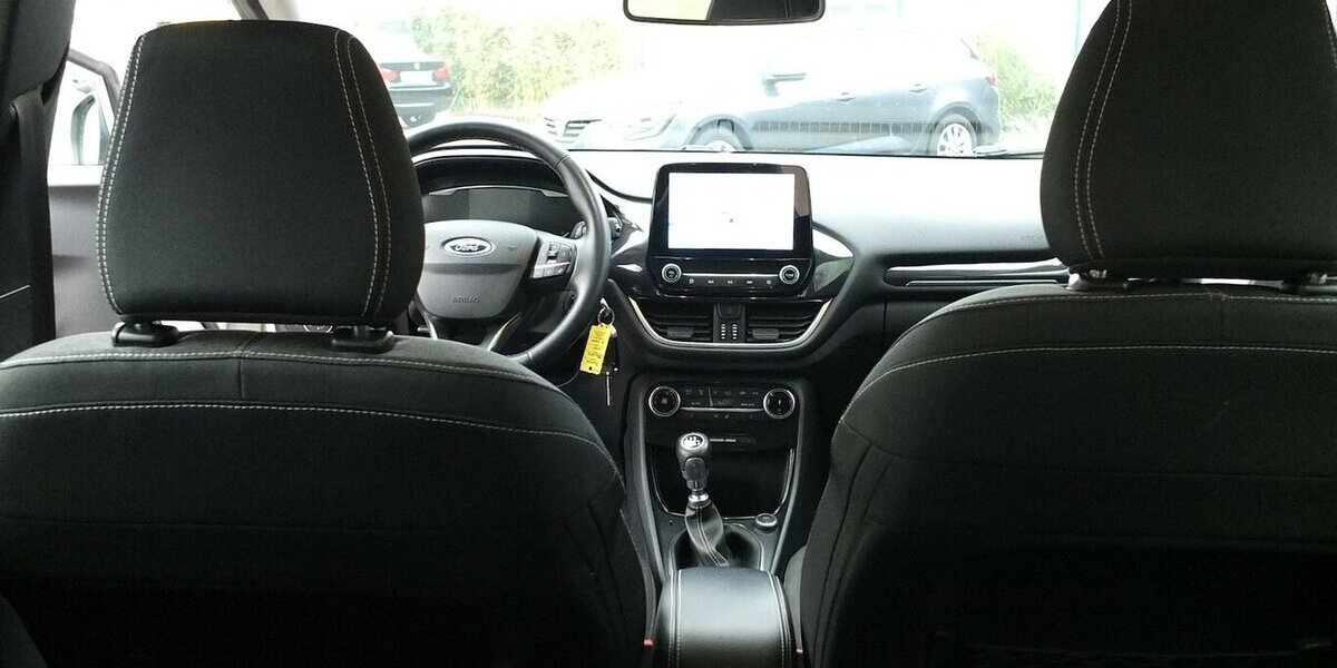 Ford Puma TITANIUM ECO BOOST NAVI PDC BLUETOOTH 107.845 km 14.704 &euro; Köln 50858