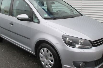 VW Touran 327.000 km 4.388 &euro; Köln 50933