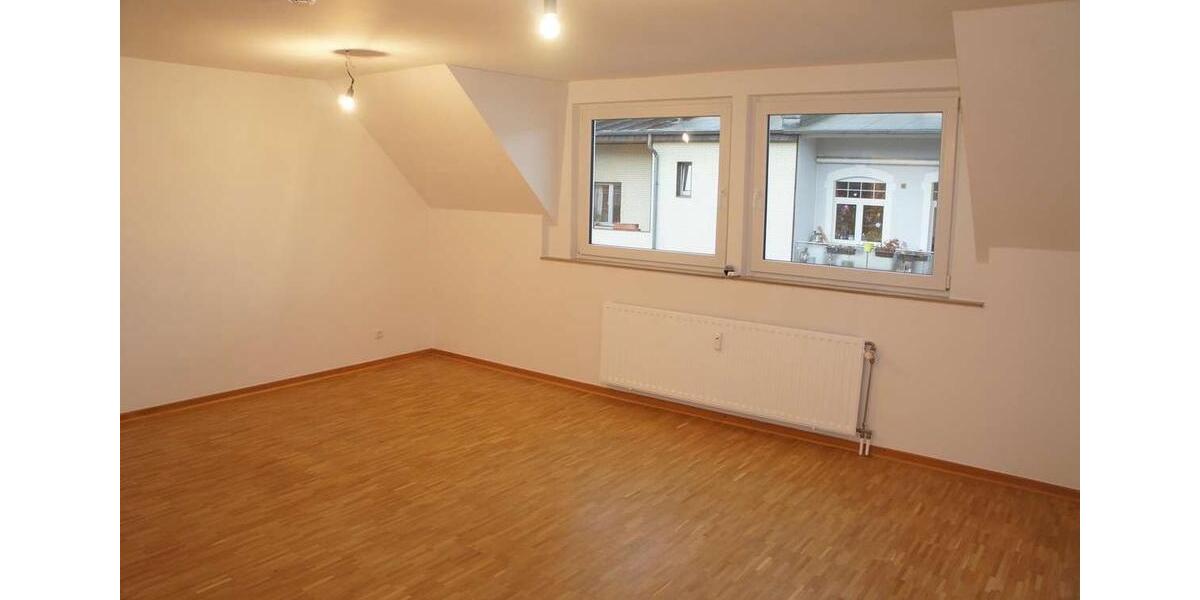 Dachgeschoßwohnung Leverkusen - 2 Zimmer, 55 m&sup2;, 950&euro; | Angebot:26688552