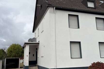 Haus Korschenbroich - 7 Zimmer, 127 m&sup2;, 300.000&euro; | Angebot:25362560