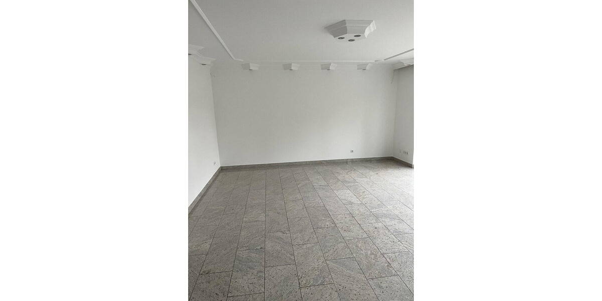 Etagenwohnung Köln Volkhoven/Weiler - 3 Zimmer, 83 m&sup2;, 1.350&euro; | Angebot:25969777