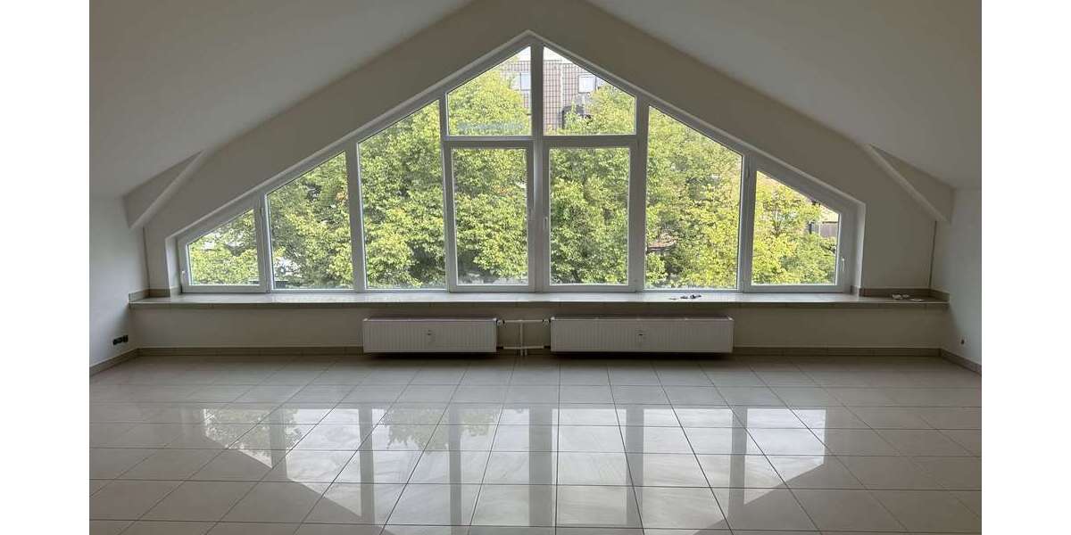 Etagenwohnung Neuss Innenstadt - 1 Zimmer, 50 m&sup2;, 595&euro; | Angebot:24394652