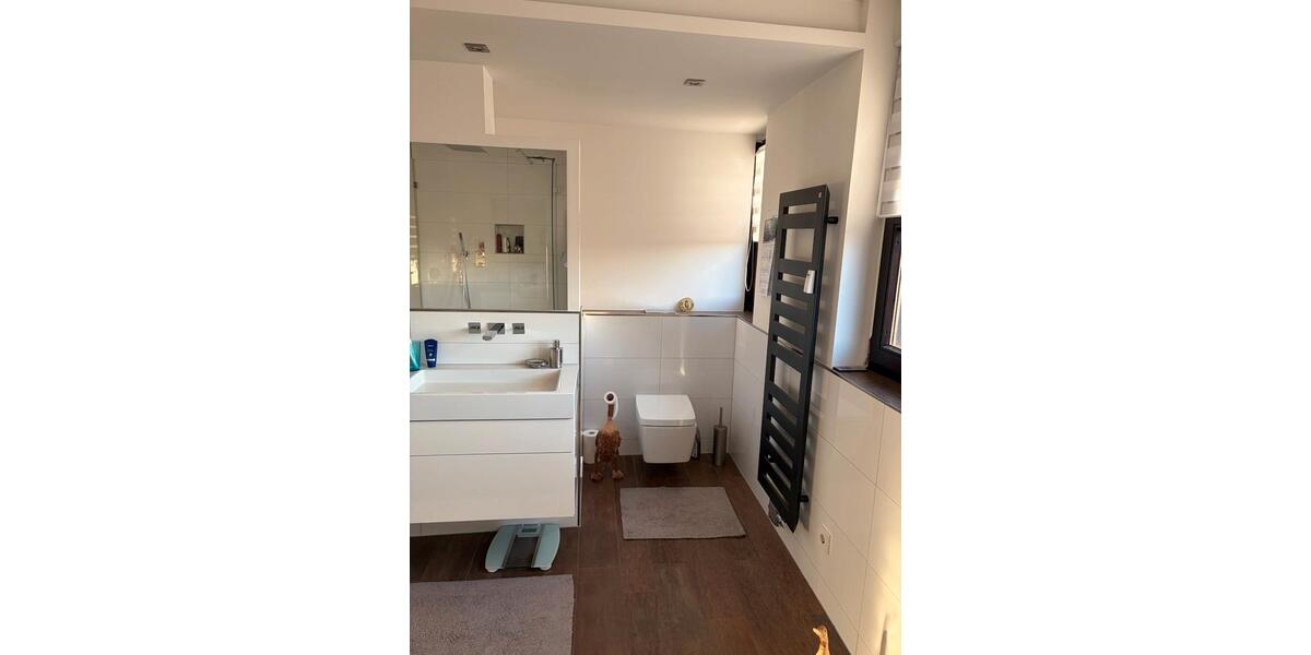 Dachgeschoßwohnung Düsseldorf Stadtbezirk 7 - 5 Zimmer, 139 m&sup2;, 695.000&euro; | Angebot:26067812