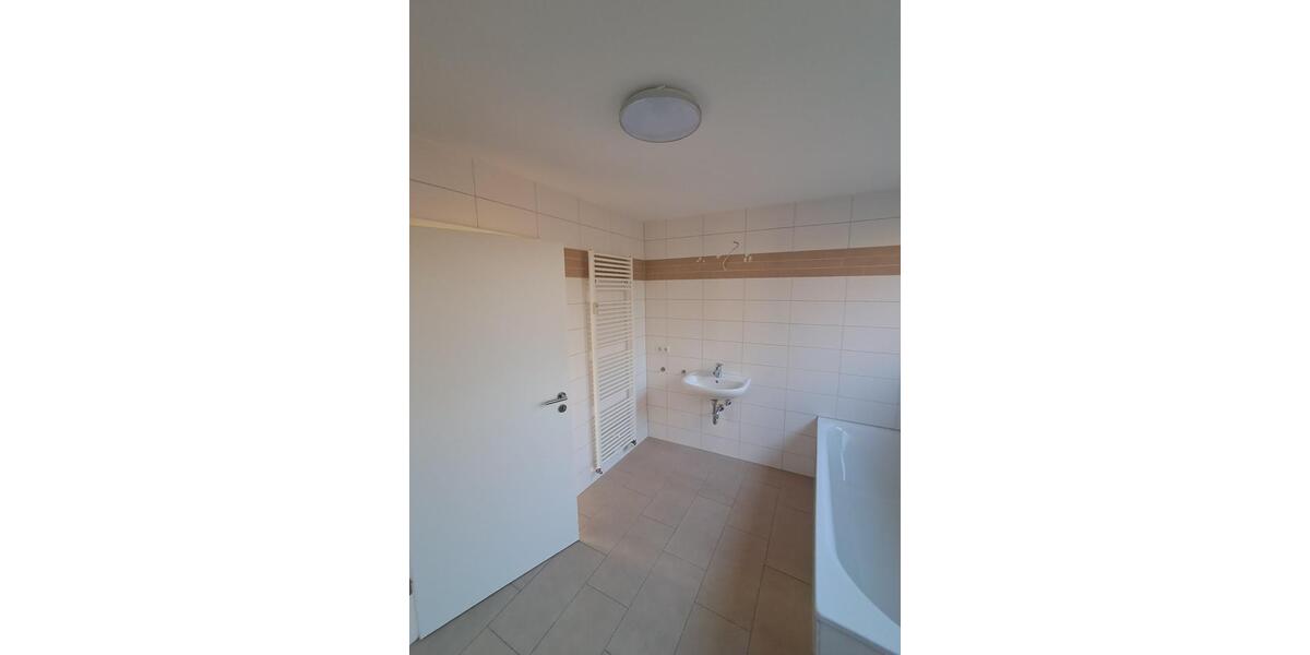 Dachgeschoßwohnung Odenthal - 3 Zimmer, 99 m&sup2;, 1.485&euro; | Angebot:25646362