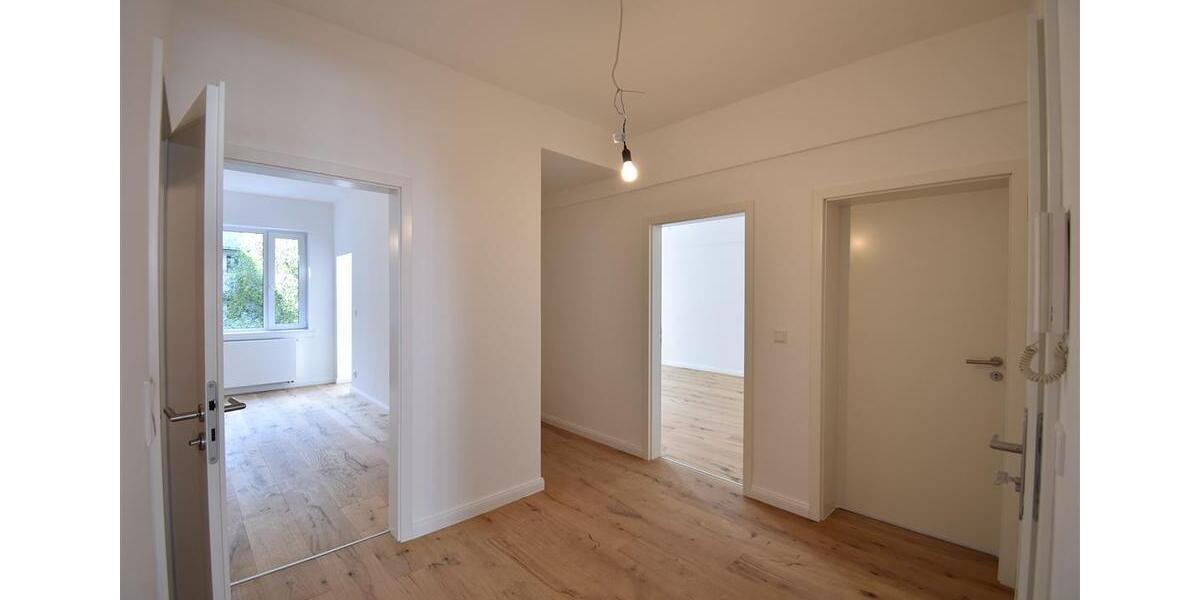 Etagenwohnung Düsseldorf Heerdt - 2 Zimmer, 93 m&sup2;, 1.795&euro; | Angebot:23214032