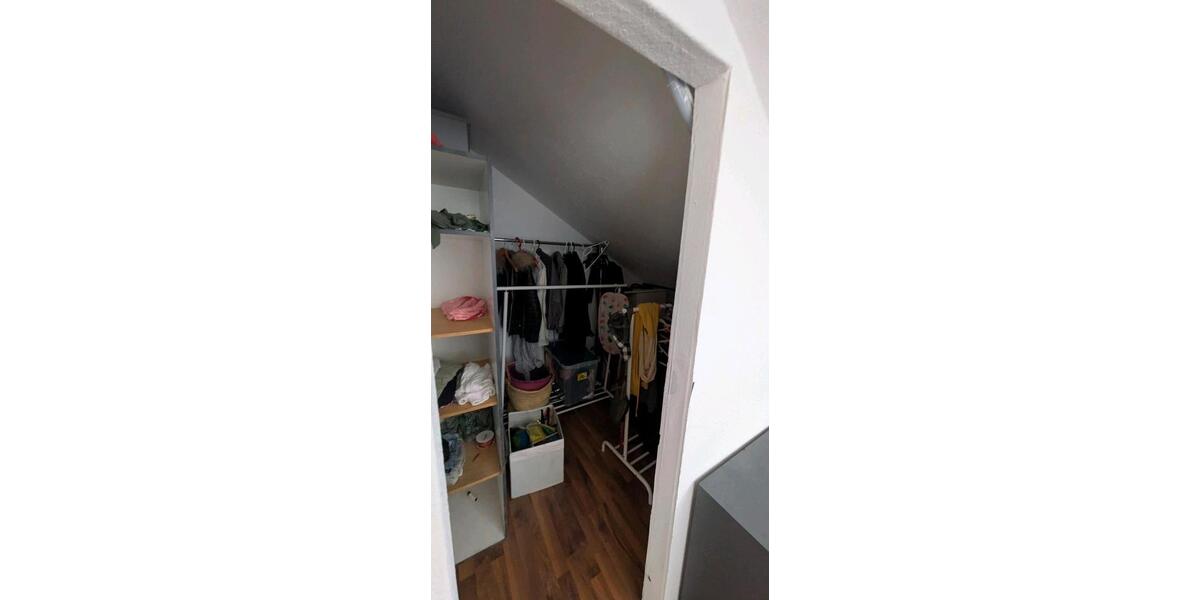 Dachgeschoßwohnung Köln Chorweiler - 3 Zimmer, 80 m&sup2;, 1.050&euro; | Angebot:25755810