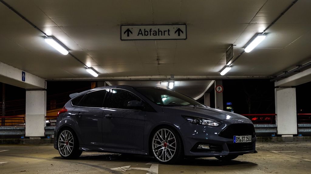 Ford Focus 94.000 km 16.800 &euro; Hürth 50354