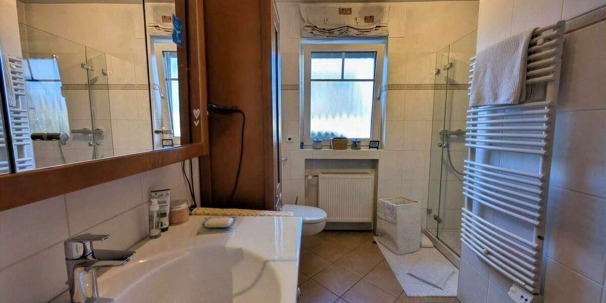 Mehrfamilienhaus, Wohnhaus Bergheim Thorr - 9 Zimmer, 595.000&euro; | Angebot:25779574