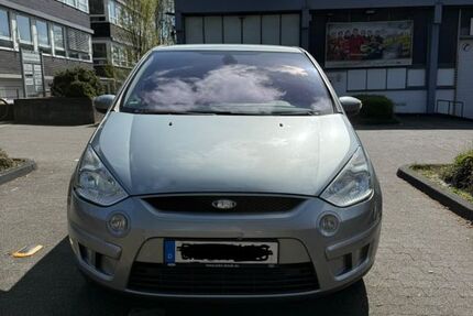 Ford S-Max 297.128 km 3.749 &euro; Bergisch Gladbach 51427