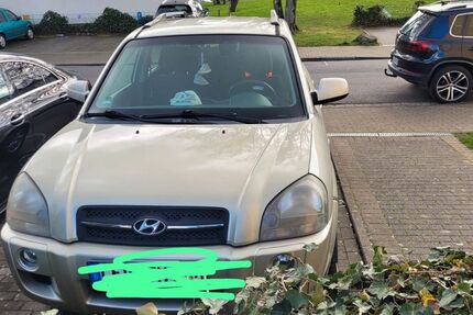 Hyundai TUCSON 196.454 km 4.000 &euro; Leverkusen 51371