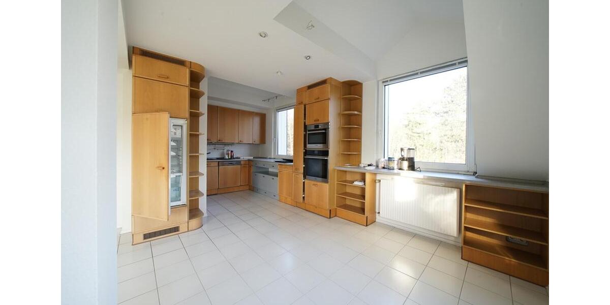 Dachgeschoßwohnung Köln Kalk - 3 Zimmer, 90 m&sup2;, 1.200&euro; | Angebot:25310069