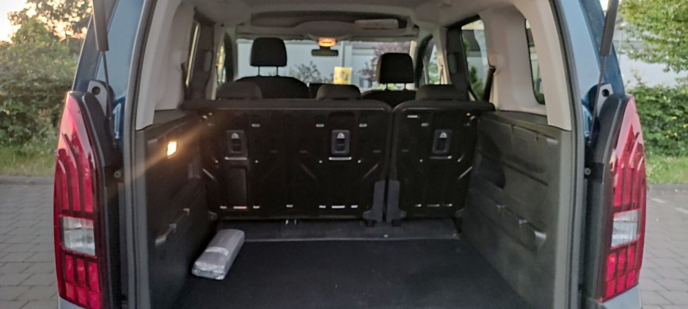 Peugeot Rifter L1 Active PureTech 110 81.000 km 15.900 &euro; Köln 50667