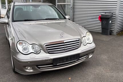 Mercedes-Benz C 200 217.144 km 3.899 &euro; Bergisch-Gladbach 51469