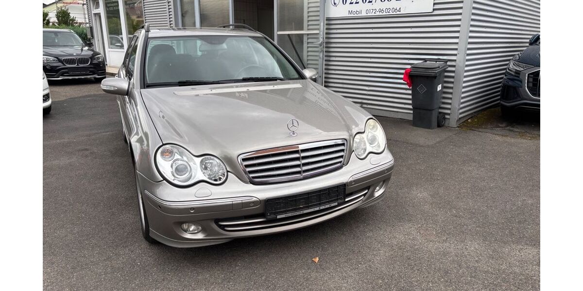 Mercedes-Benz C 200 217.144 km 3.899 &euro; Bergisch-Gladbach 51469
