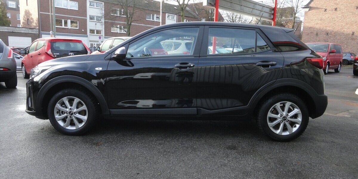 Kia Stonic 1,2 Edition7- Klima SHZ PDC Alu 33Tk,1 Hd 33.000 km 13.499 &euro; Neuss 41462
