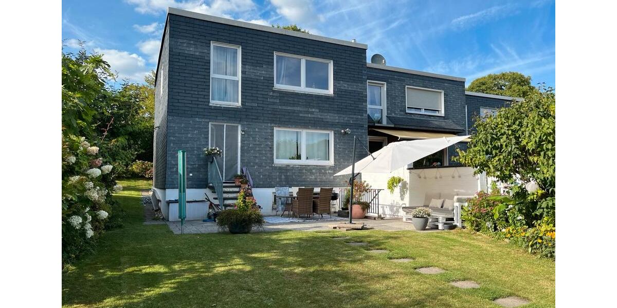 Reihenhaus Solingen Central - 4 Zimmer, 120 m&sup2;, 485.000&euro; | Angebot:26800166