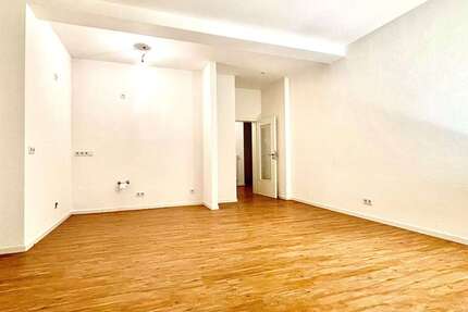 Wohnung Düsseldorf Oberbilk - 2 Zimmer, 90 m&sup2;, 1.128&euro; | Angebot:24187833