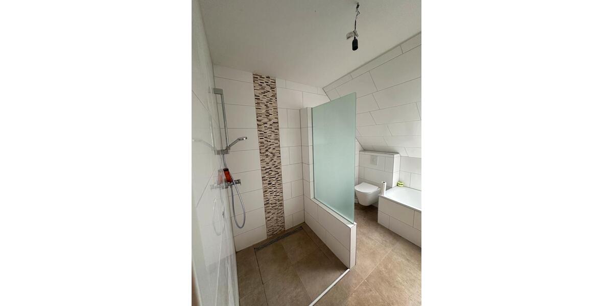 Maisonettenwohnung Meerbusch - 4 Zimmer, 120 m&sup2;, 1.980&euro; | Angebot:25271175