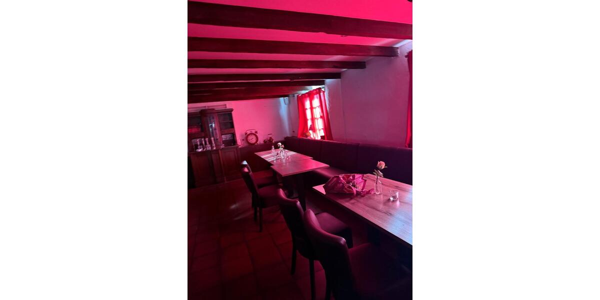 Erdgeschoßwohnung Solingen Höhscheid - 9 Zimmer, 309 m&sup2;, 199.000&euro; | Angebot:26621221