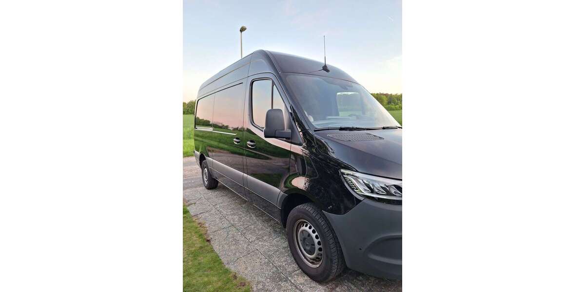 Mercedes-Benz Sprinter 19.600 km 43.900 &euro; Köln 51147