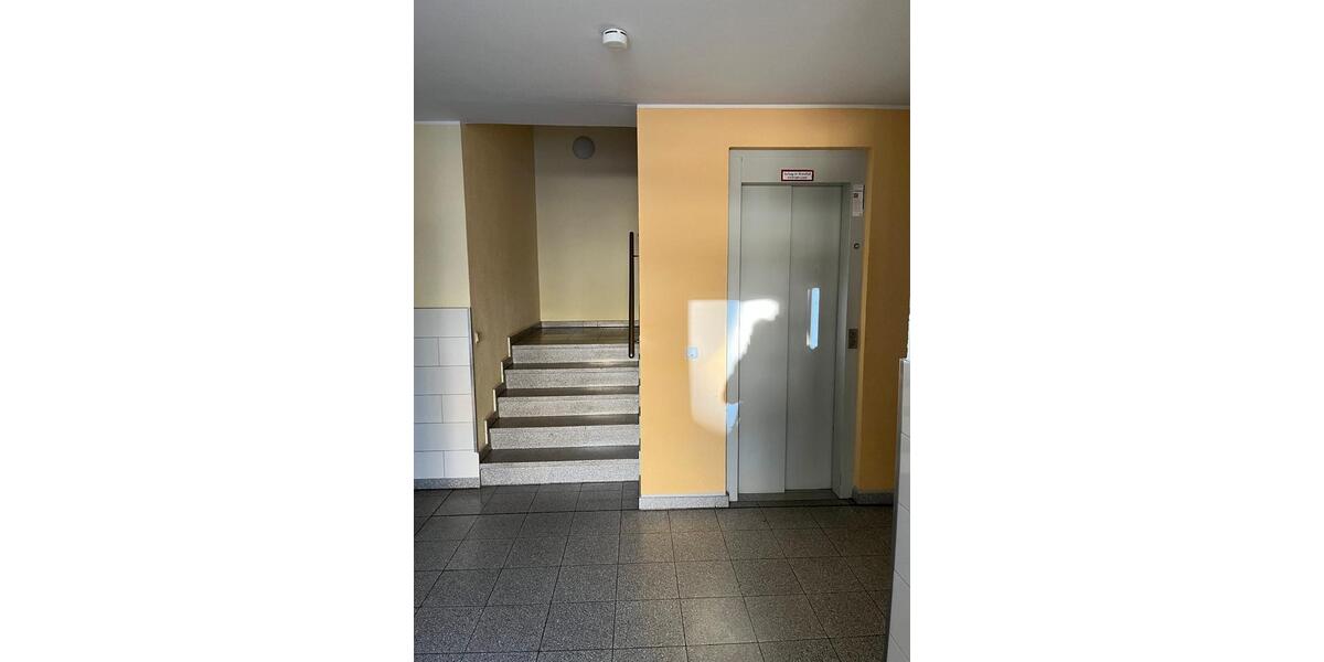 Etagenwohnung Hürth - 2 Zimmer, 51 m&sup2;, 220.000&euro; | Angebot:26040240