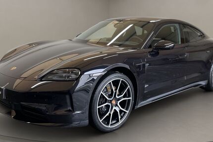 Porsche Taycan 10.000 km 104.800 &euro; Köln 50823