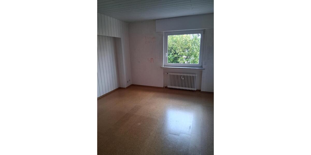 Etagenwohnung Bergisch Gladbach Frankenforst - 3 Zimmer, 80 m&sup2;, 165.000&euro; | Angebot:26669531