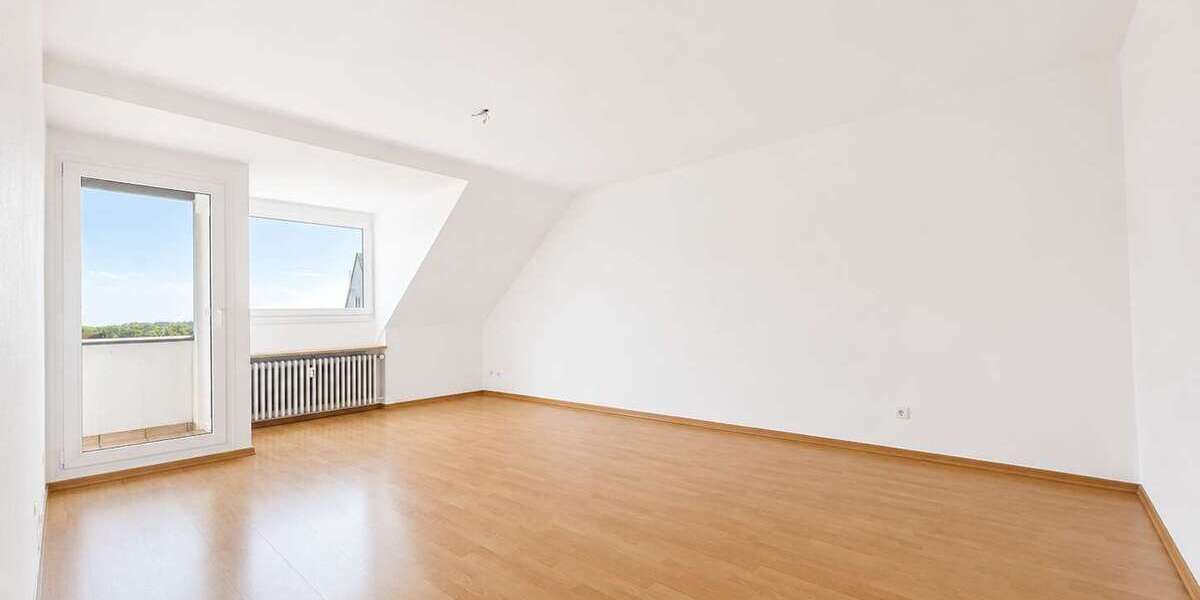 Etagenwohnung Düsseldorf Stadtbezirk 8 - 4 Zimmer, 86 m&sup2;, 1.200&euro; | Angebot:27104472
