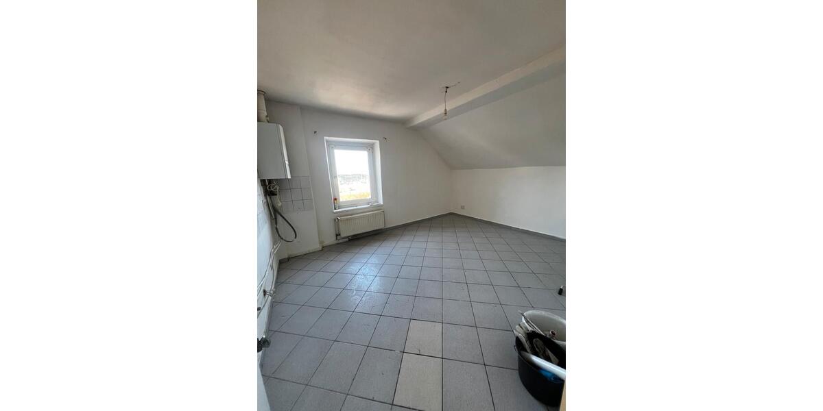 Dachgeschoßwohnung Hilden - 3 Zimmer, 70 m&sup2;, 900&euro; | Angebot:25943760