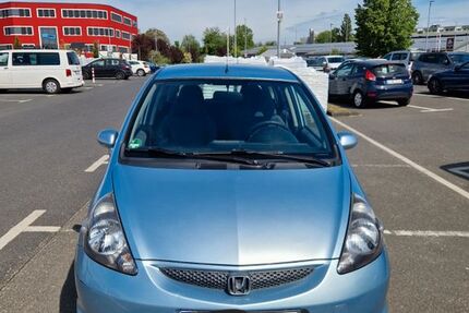 Honda Jazz 97.300 km 3.299 &euro; Köln 50968