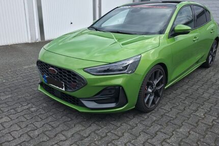 Ford Focus 19.000 km 36.900 &euro; Köln 51107