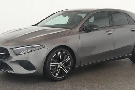Mercedes-Benz A 250 20.600 km 31.984 &euro; Düsseldorf 40233