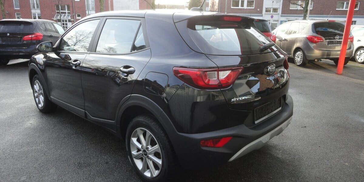 Kia Stonic 1,2 Edition7- Klima SHZ PDC Alu 33Tk,1 Hd 33.000 km 13.499 &euro; Neuss 41462