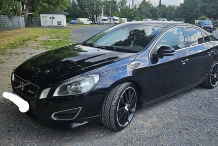 Volvo S60 222.000 km 12.500 &euro; Düsseldorf 40213