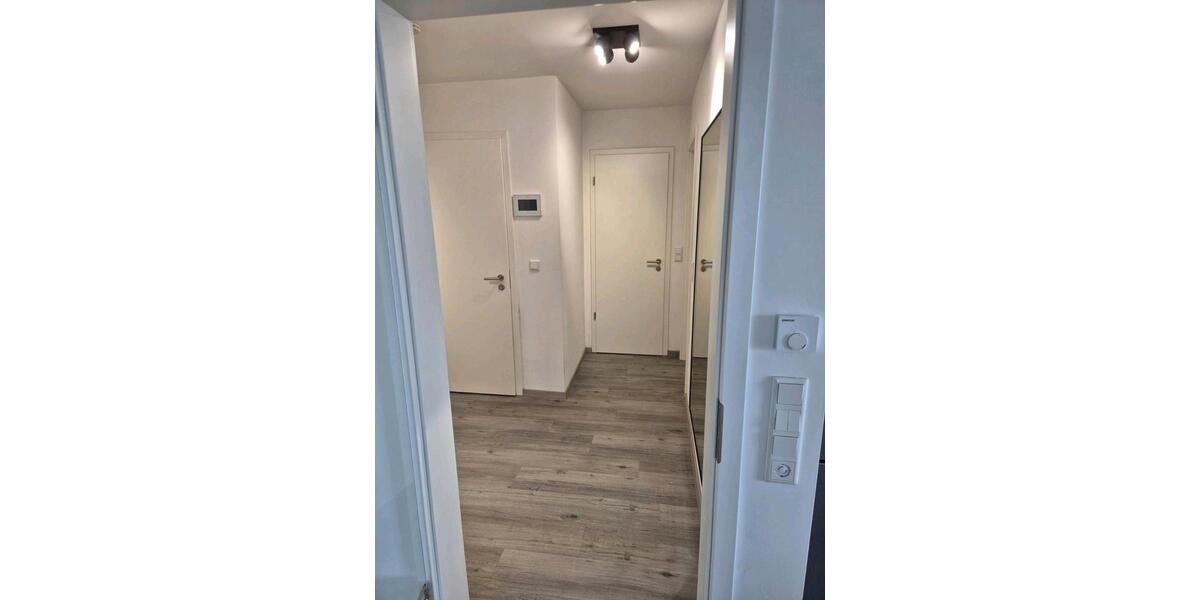 Dachgeschoßwohnung Leichlingen (Rheinland) - 3 Zimmer, 95 m&sup2;, 1.800&euro; | Angebot:26692780